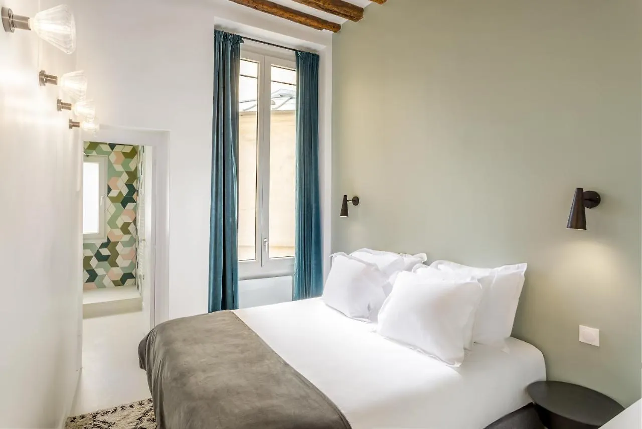 Apartment Habitat Parisien - 2Br-2Ba - Marais - Hotel De Ville