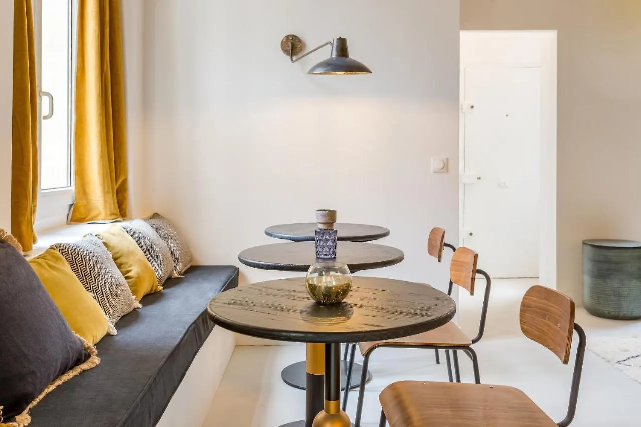 Habitat Parisien - 2Br-2Ba - Marais - Hotel De Ville 0*,  Franciaország